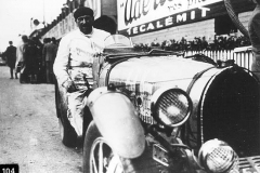 104. Type 51 Le Mans 1935, Not Veyron, possibly a mechanic
