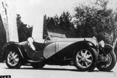 74A. Type 55, Chassis # 55215, Reg. YY 348