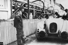 272. Type 57G Car 1, pit stop, Le Mans 1937