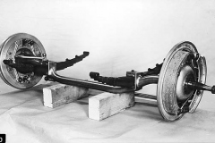 110. Type 110 Type 101 front axle, springs in place
