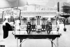 044A. Aero Engines Bréguet-Bugatti 16 cylinder, 450cv, Early 1920s picture